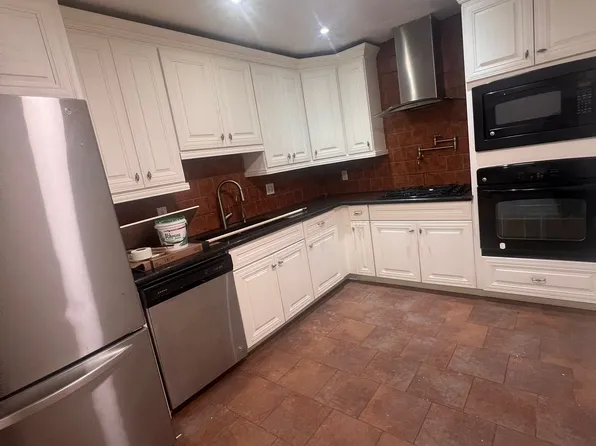 40 Walnut Street image 1 of 21