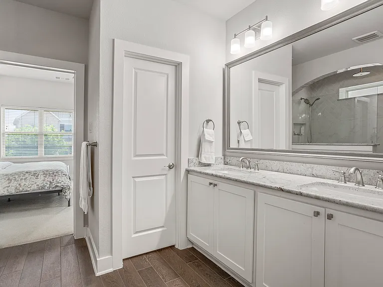 1825 Oak Trail Dr — Photo 27