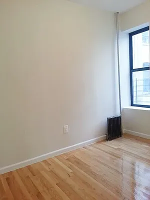 Rented by New York Residence | media 29