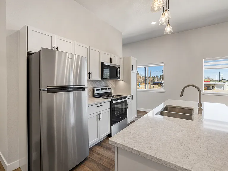 Ponderosa Apartments — Photo 33