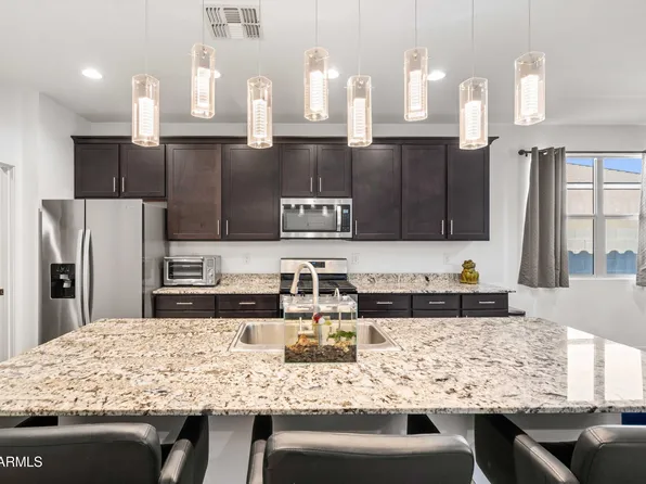 279 W SATINKA Drive, San Tan Valley, AZ 85140