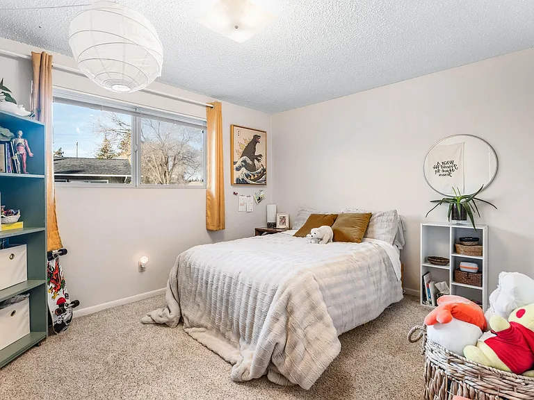 475 NE Underwood Ave — Photo 9