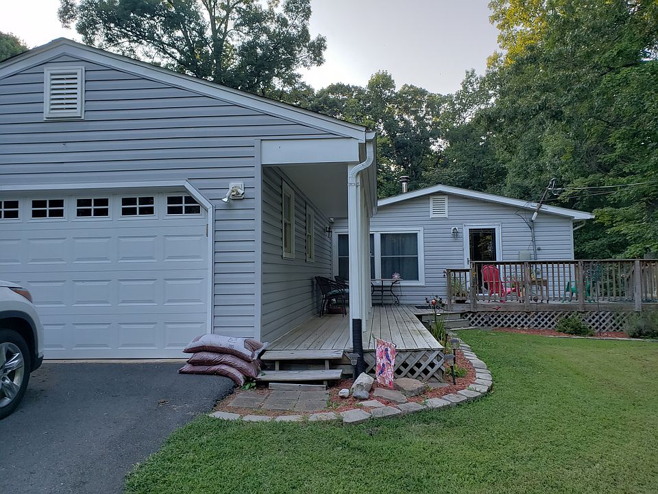 1st image of 15910 Smithey Dr