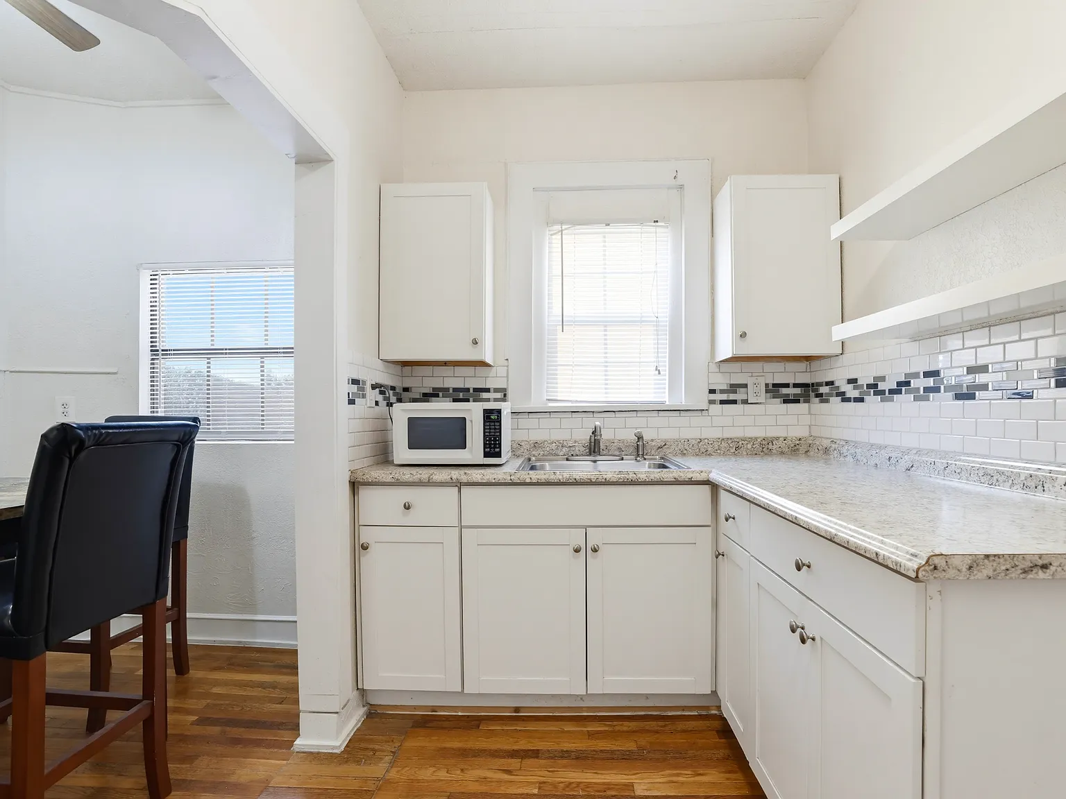 1 bed, 646 sqft, $945 — Photo 2