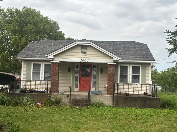 3004 E Cross St, Anderson, IN 46012