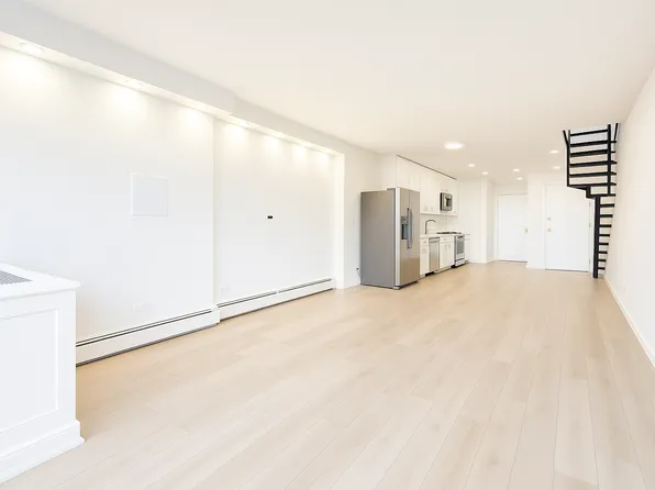 507 East 80th Street image 3 of 21