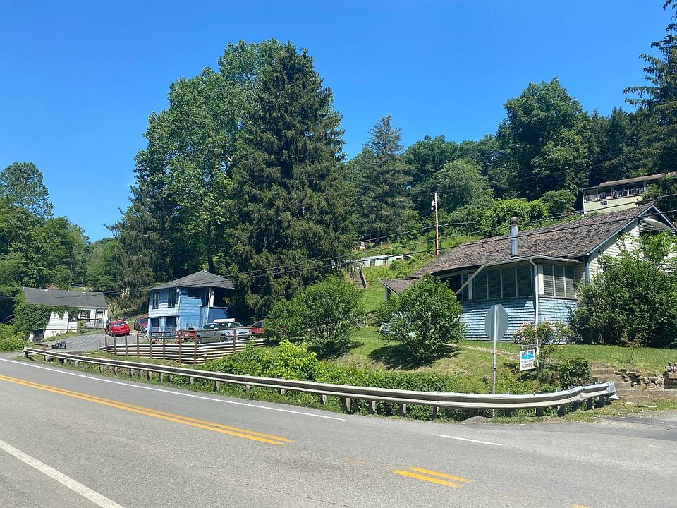 1st image of 718 Husky Hwy