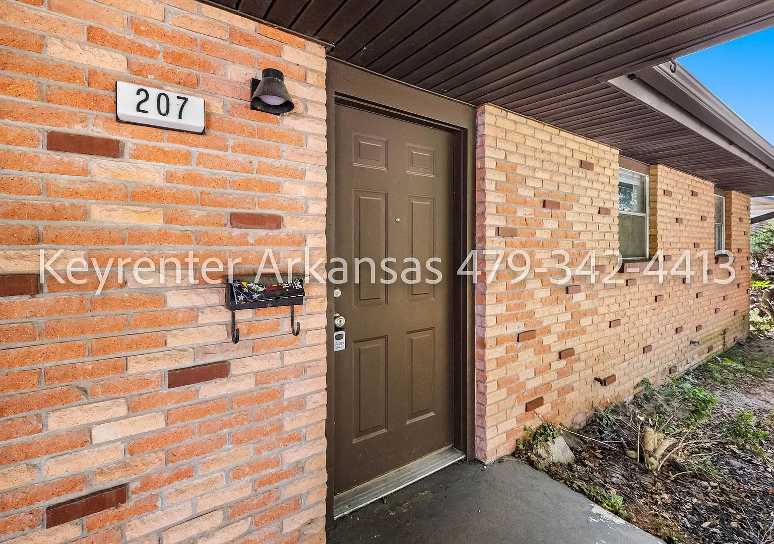 Updated 3 Bedroom Home with Large Backyard in the Heart of Springdale — Photo 4