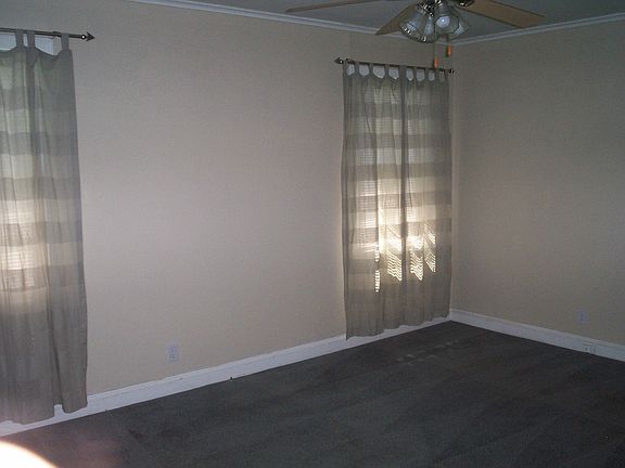 Bedroom(1) of (3)