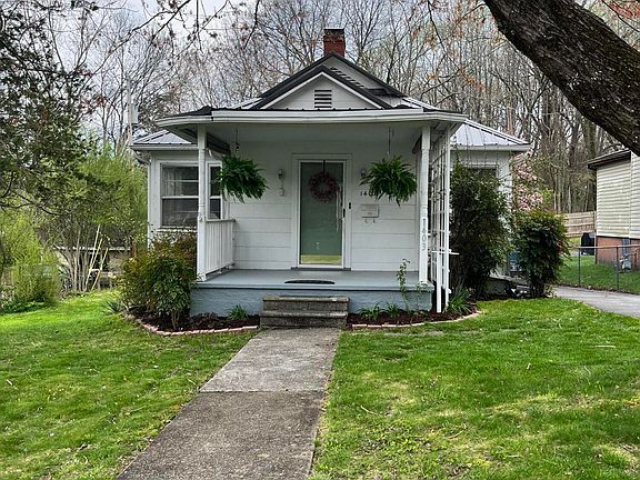 3rd image of 1403 Virginia St