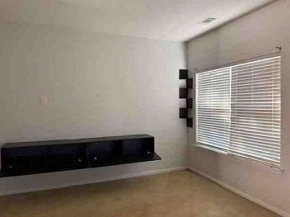 3rd image of 1540 Rogers Preserve Rd