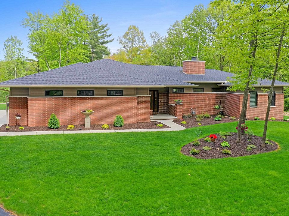 2800 Northwood Rd, Suamico, WI 54313 Zillow