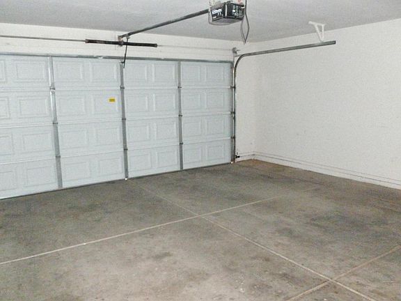 5th image of 352 W Seagoe Ave
