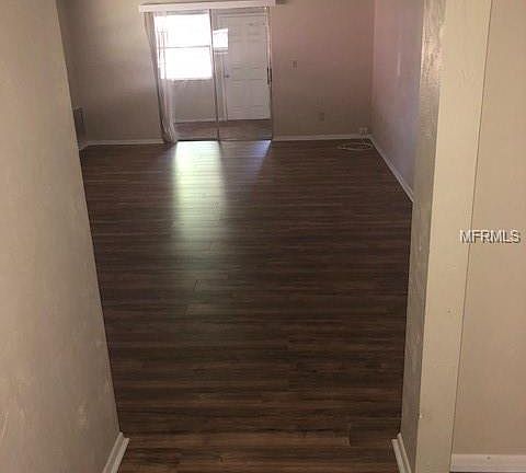 4th image of 906 Newcastle Ct