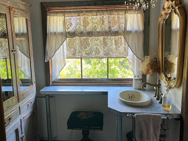 222 Manfre Rd #B — Photo 20