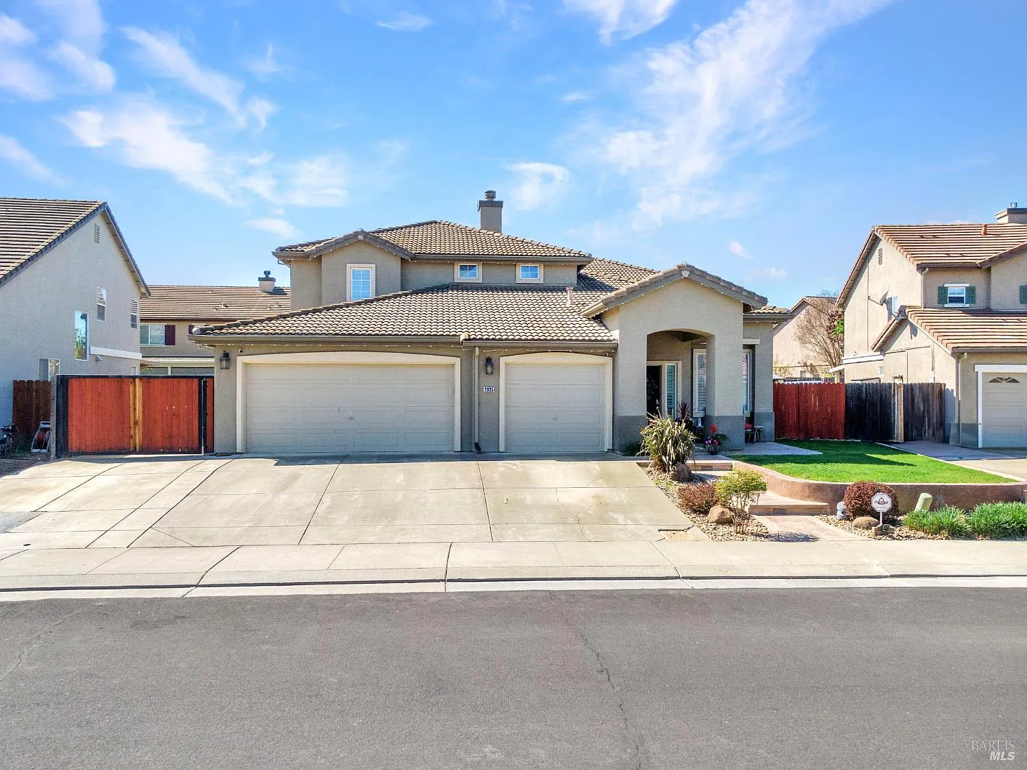 2035 Rehrmann Drive photo 1