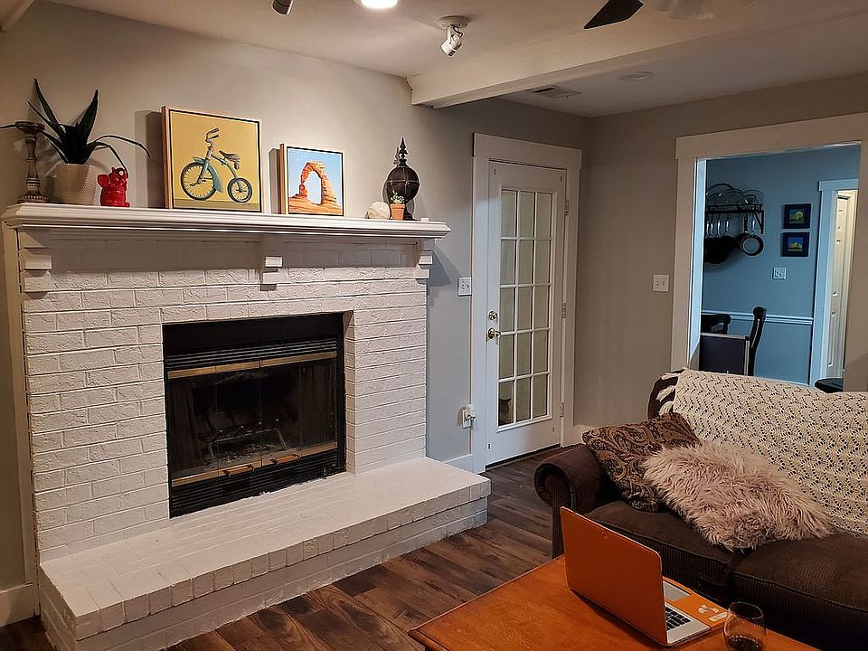 2nd image of 1124 Crossway Rd
