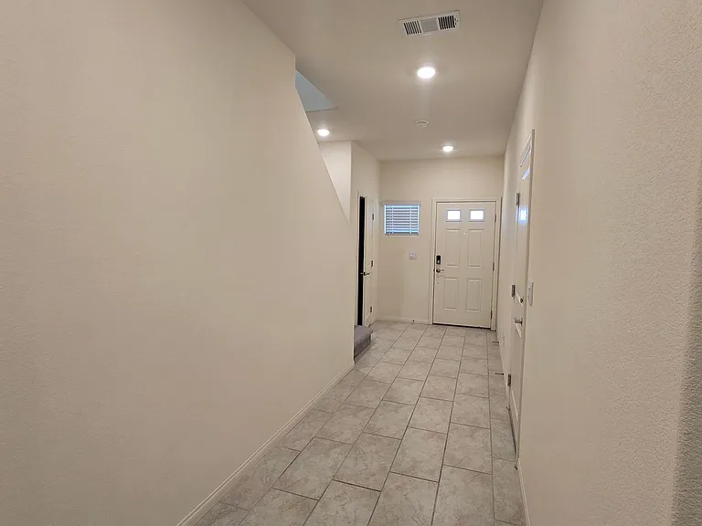 7647 Duran Harbor Ln — Photo 5