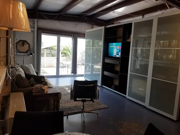 309 Harvard Dr SE #2, Albuquerque, NM 87106