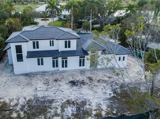 662 Banyan Blvd, Naples, FL 34102