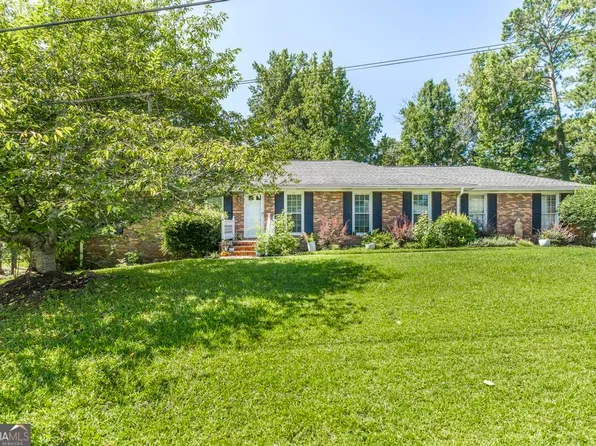 1093 Underwood Dr, Macon, GA 31210