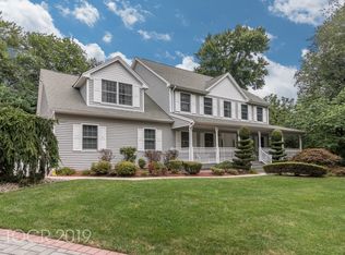 20 Catherine Ter, Park Ridge, NJ 07656