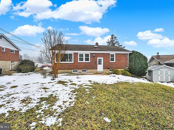 4th image of 2302 Weathervane Rd