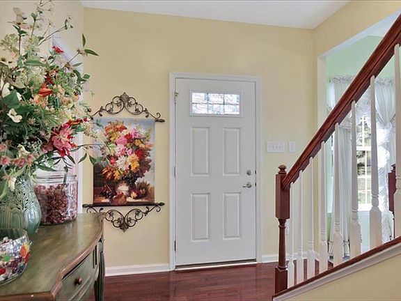 4th image of 3225 Tadley Dr