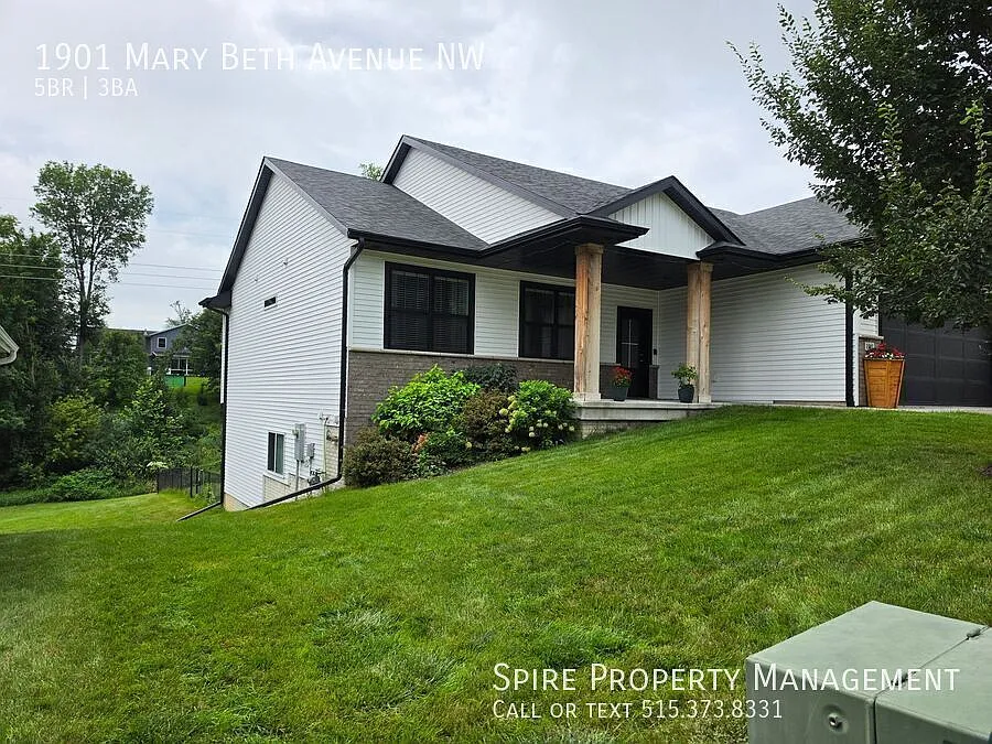 NW 5 Bedroom 3 Bath 3 Stall Garage Newer Home Built in 2021 Ready Now! — Photo 2
