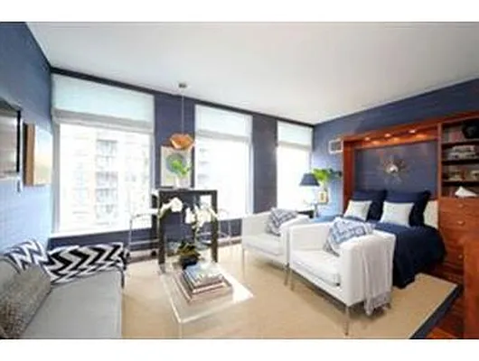 Rented by Douglas Elliman | media 22