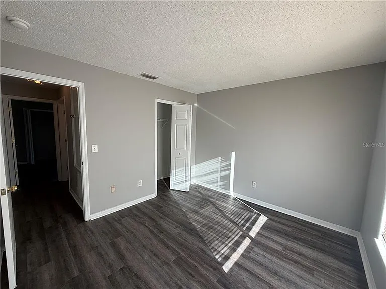 11701 Brenford Crest Dr — Photo 7