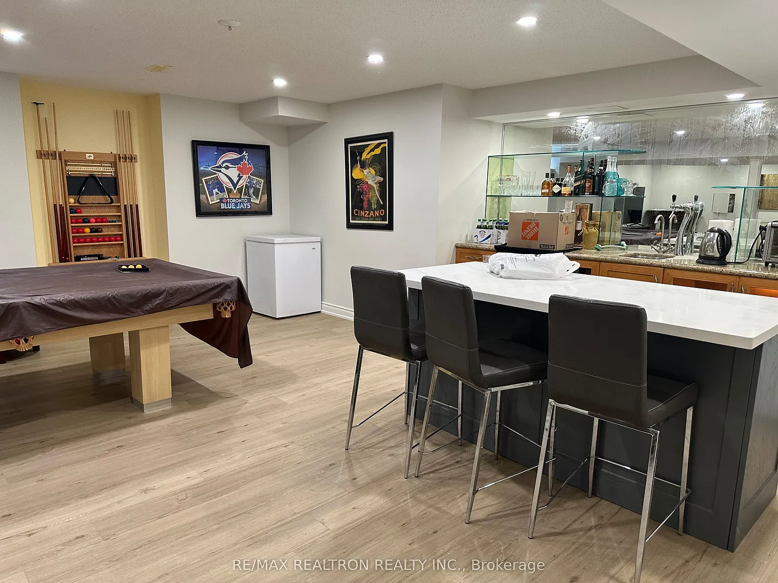 1 bed, $1,300 — Photo 1