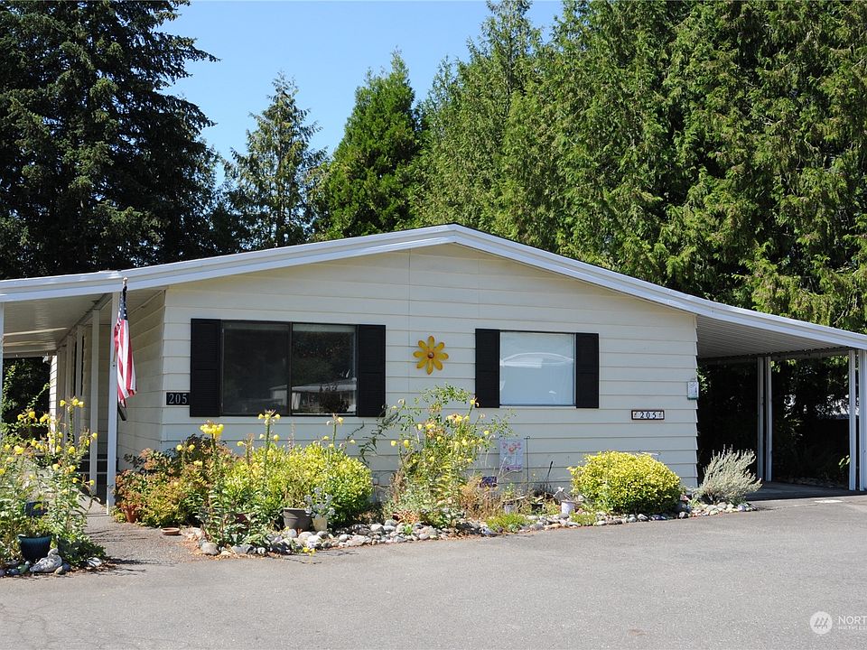 1st image of 2500 S 370th St. #205