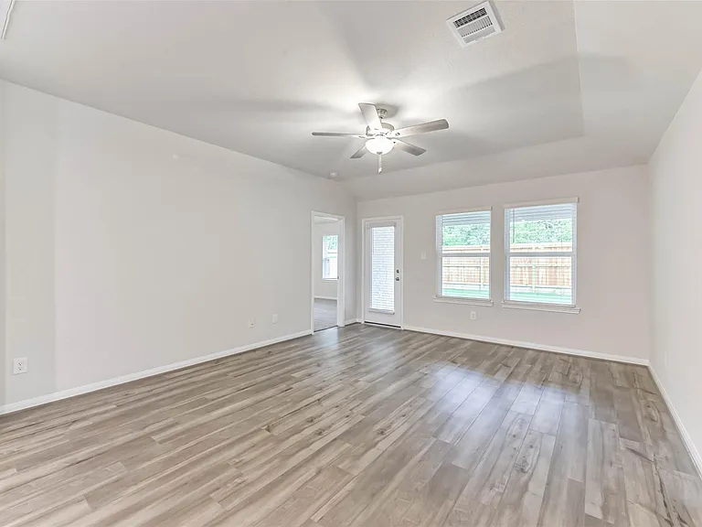 17590 Rosette Grass Dr — Photo 5