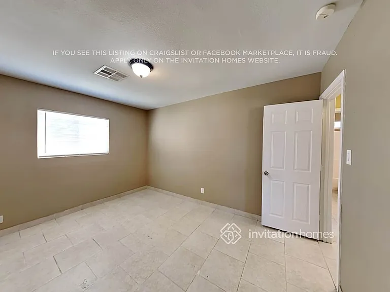 5047 W Tuckey Ln — Photo 7