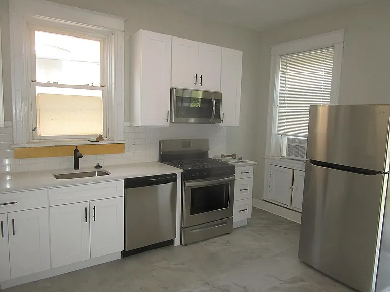 6029 McPherson Ave #1 — Photo 4