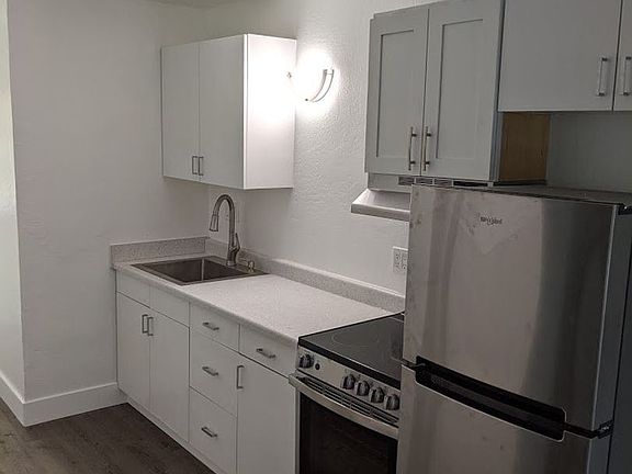 3rd image of 2491 Whitney Dr #2491-unit