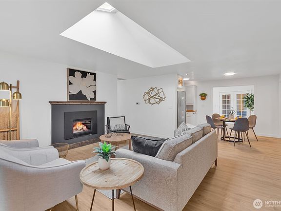 4th image of 5550 NE 195th Street