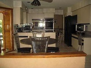 3rd image of 4104 Crestwood Dr