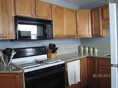 2nd image of 2036 Michigan Ave
