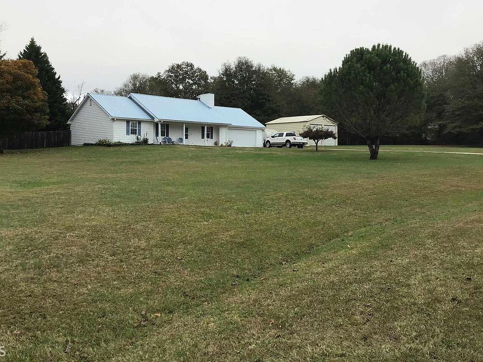 1st image of 3061 Old Oak Dr