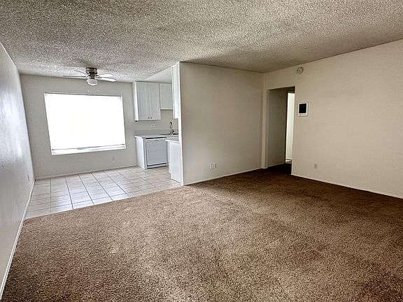 4th image of 4978 Niagara Ave #29