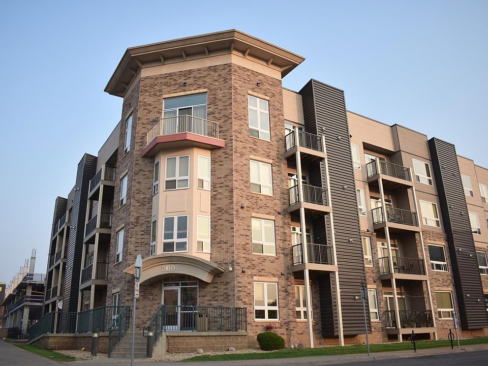1st image of 2600 University Ave SE APT 216