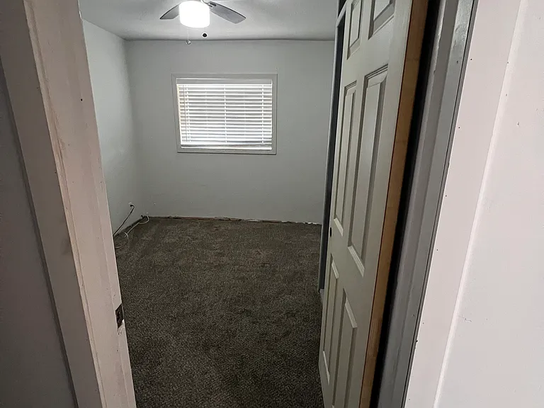 1030 Joy Ln — Photo 4