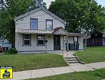 305 Madison St