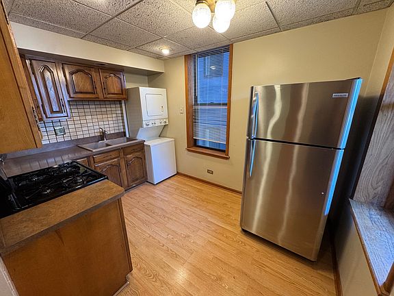 4th image of 1419 W Lexington St Unit 2