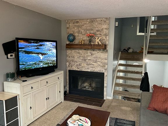 5th image of 1660 City View Dr #44