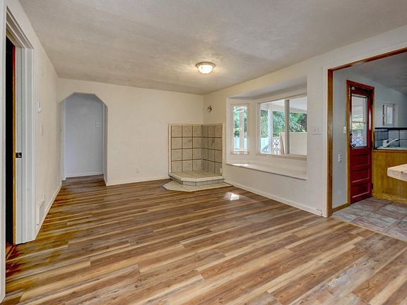 3rd image of 32503 80th Dr NW