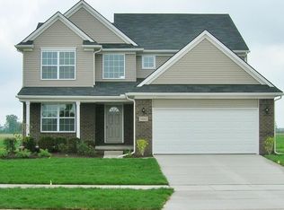 5061 Pembrooke St, Dundee, MI 48131