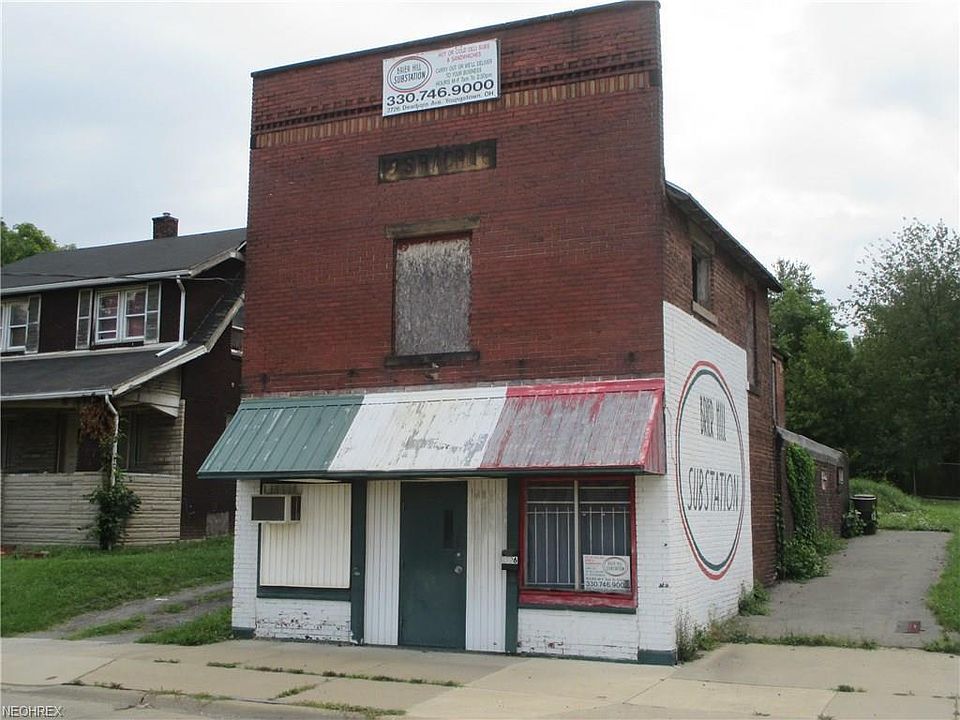1st image of 2726 Dearborn St